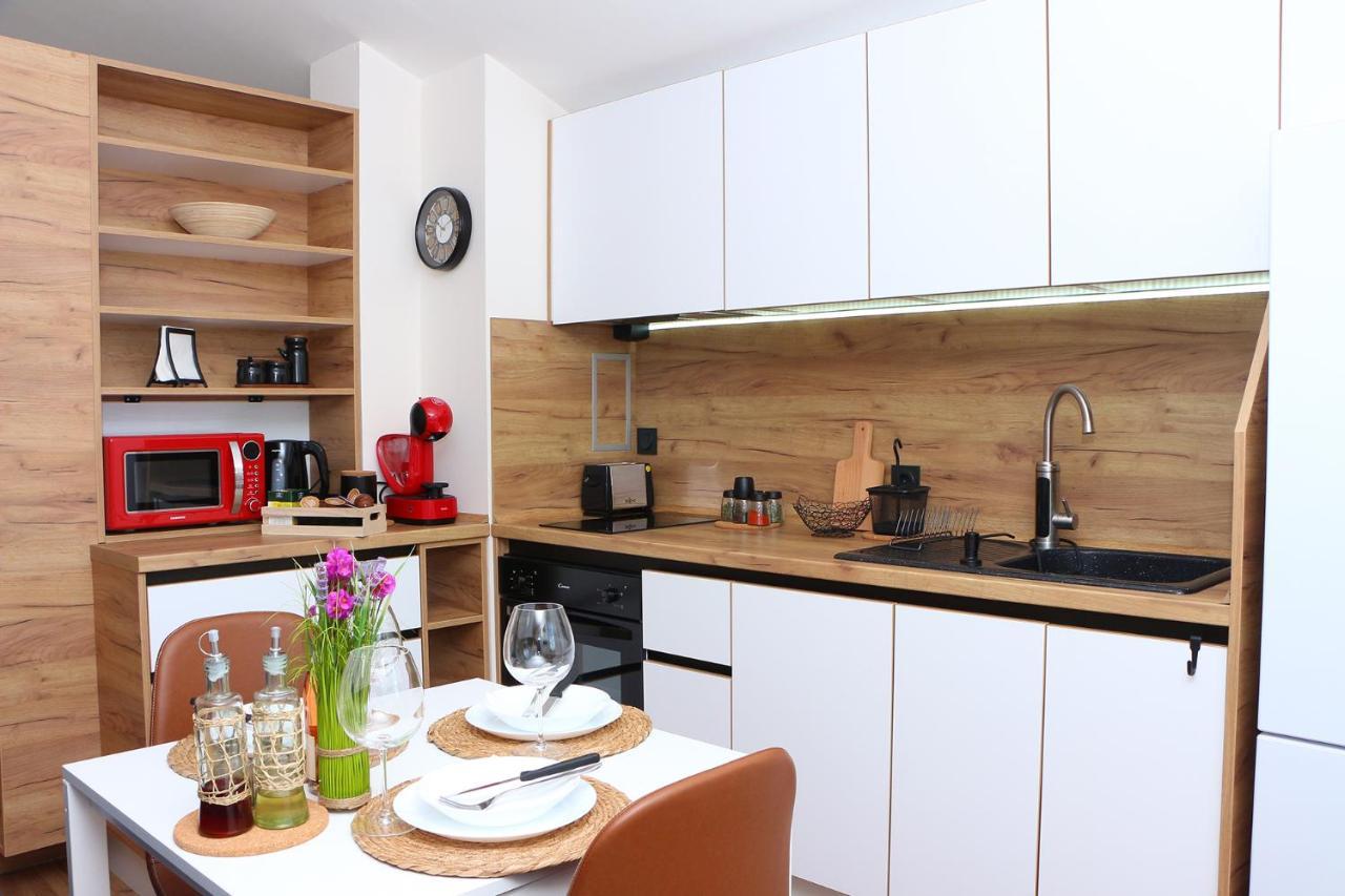 Shik & Chic In The Heart Of Burgas # 5Min From Beach # New Esterno foto