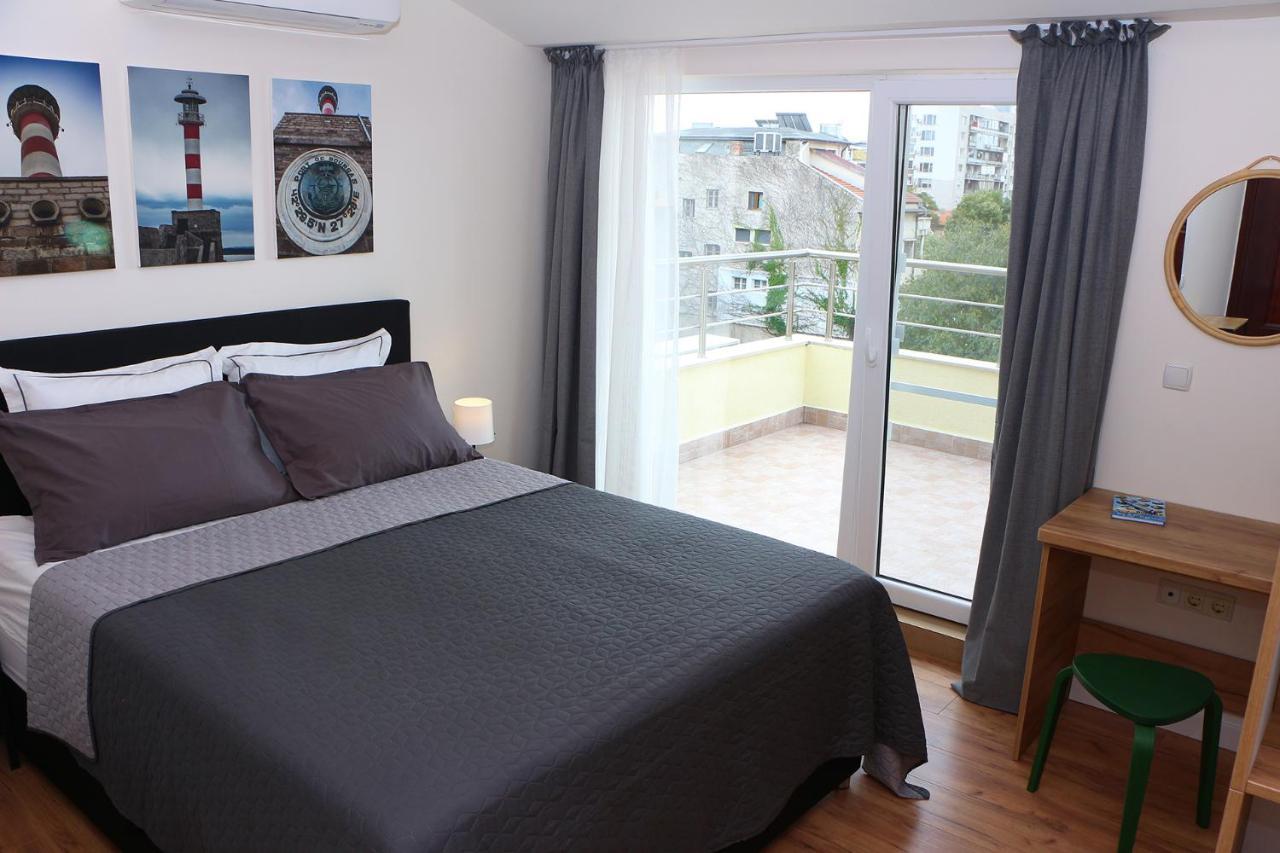 Shik & Chic In The Heart Of Burgas # 5Min From Beach # New Esterno foto